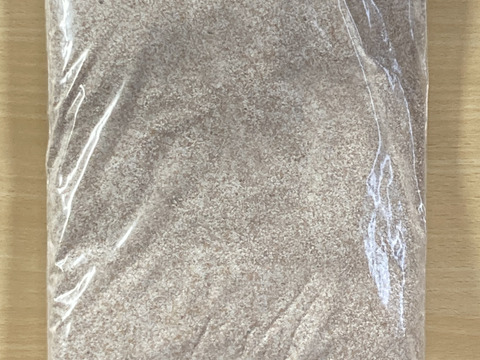 小麦で作った薄力全粒粉500g 桜島の大自然の恵み 栽培期間中、農薬肥料不使用