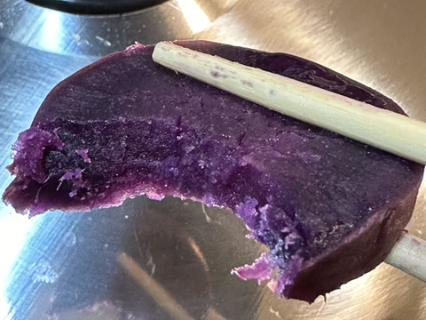 インスタ映えパープルスイートロード【ご家庭用】千葉県産さつまいも3㎏　美しい紫色でインスタ映え！熟成させると甘みが増します！蒸し芋・温野菜にもおすすめ