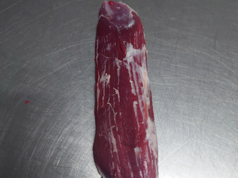 エゾシカ（当歳鹿モモの部位）
シキンボ1本360g