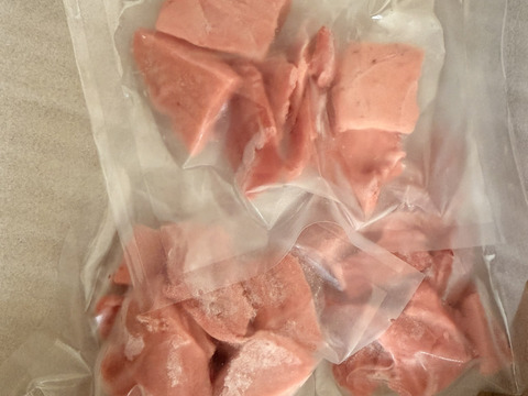 【不揃いの宝石💎】美味しさ無限大🚀みやび鮪の「端っこちゃん3P」マグロの端材300g 小分け🛍使い切りサイズ💛みやび鮪(養殖本鮪)の端材🐟合わせ買いにもおすすめ！