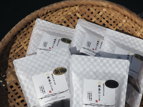 愛媛県佐田岬産 昔ながらの伝統製法 薪炊き鉄釜ひじき 40g×5袋セット：愛媛県産の加工品｜食べチョク｜産地直送(産直)お取り寄せ通販 -  農家・漁師から旬の食材を直送