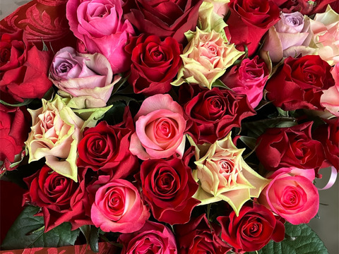 【30本の花束】☆1日1束限定☆厳選バラ贈答用【赤・ピンク系】