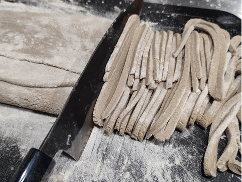 ナッツの香り！天日干し自然栽培『蕎麦粉』南阿蘇村在来種（500g）