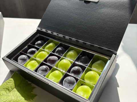 ☆クール便対応可　大粒！ジュエリーBOX　１８粒　山梨県牧丘町産