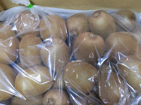 偏平キウイふる～つ M ４キロ【品種ヘイワード】）