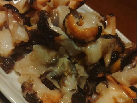 【砂抜き済み 2kg】　『青森県産』天然サザエ　壺焼き・お刺身OK！(食べやすい小～中サイズ)【関東・東北地方の方むけ】