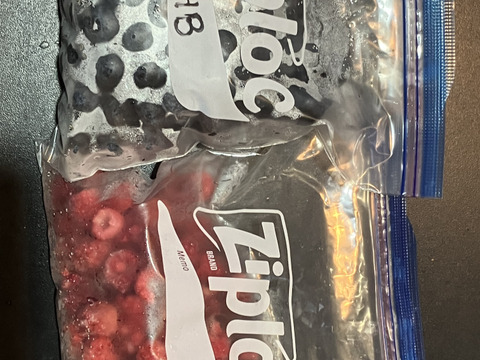 【夏ギフト】冷凍ベリーセット（ラビットアイ系とハイブッシュ系ブルーベリー　各500gずつ合計1kg＋ラズベリー 200g）