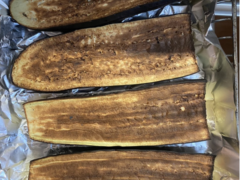 黒艶と重厚感！ふわとろ～長なす10本