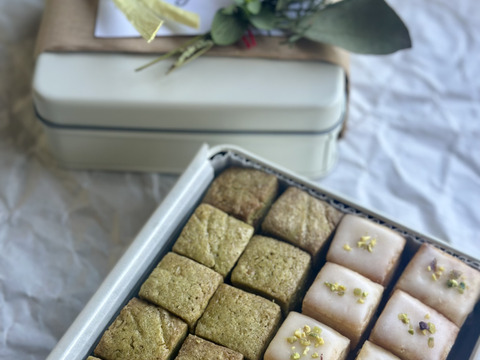 ミニブーケ付き【母の日ギフト】佐賀の恵をひとくちで。レモン香る2種のひとくちスコーン缶