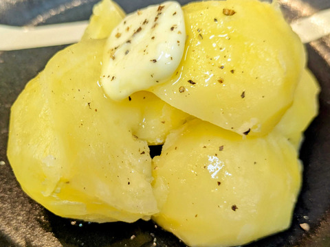 贈答にもオススメ。2025秋収穫　北海道産じゃがいも【とうや】　1.8kg【M/Lミックス】