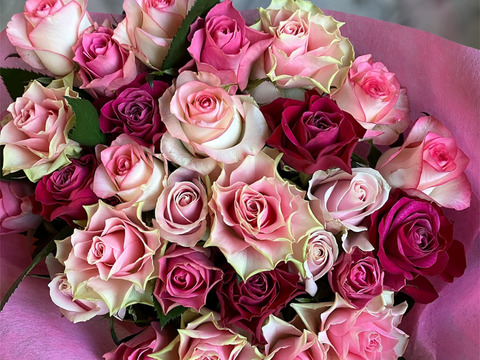 【30本の花束】☆1日1束限定☆厳選バラ贈答用【赤・ピンク系】