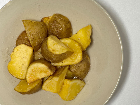 【舌触りのなめらかさ、異次元】澱粉質が最高超に達した秀逸品キタアカリ😋今までのポテサラの概念を覆す美味しさ‼️Mサイズ3kg（約20〜30個入り）