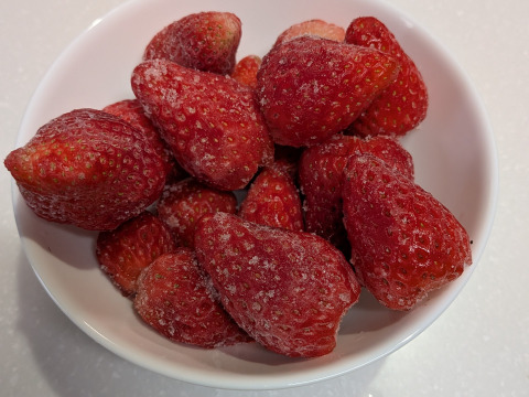 冷凍いちご1.5kg　三重県産いちご章姫　約500g
×3p