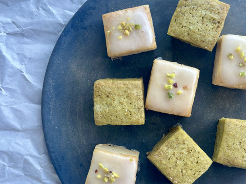 ミニブーケ付き【母の日ギフト】佐賀の恵をひとくちで。レモン香る2種のひとくちスコーン缶