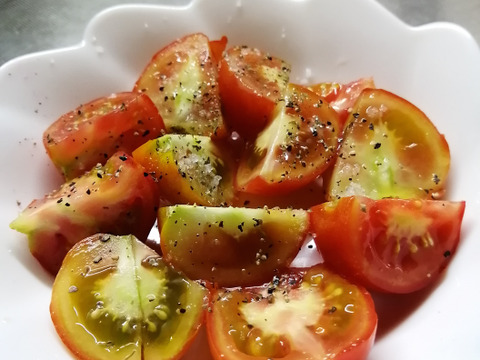 毎食トマト！バクバク食べちゃう栄ちゃんトマト 　新商品　夏のミディトマト2キロ入り