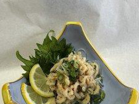 焼き鳥屋仕込み　ひね（親鳥）皮湯引き 300g(冷凍)