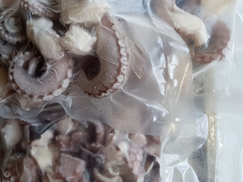 北九州市のブランド【関門海峡たこ】小サイズ足1本カット(350g×②袋)＆一口大カット(350×①袋)セット♪刺身、たこ唐、たこ飯、たこ焼き用途に合わせて直ぐ使えます