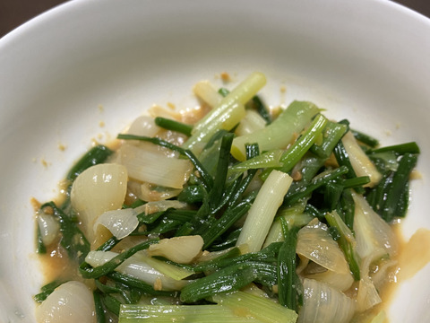 期間限定　雪解け　土付き天然のびろ　のびる 300g　山菜