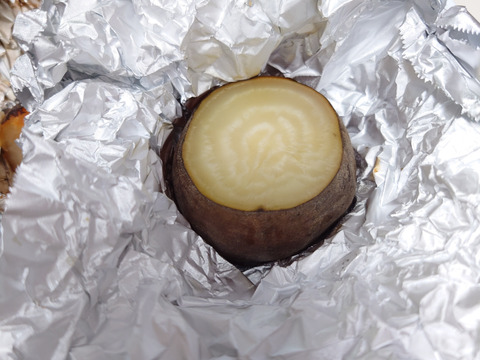 焼き芋🍠じゃないよ😋ビーツだよ✨️かわいくてクセになる【ビーツ♥️1キロ】葉なし😋🌱♥️ゴルゴ🍥今が旬✨️