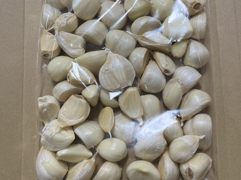 青森県産 訳あり にんにく バラ 800g  ホワイト六片 家庭用バラ にんにく農園が育てた「こだわりの品質」