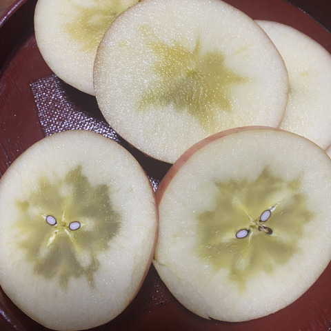 先行予約】蜜入りりんご高徳（こうとく）約2.5〜3キロ（11〜12個