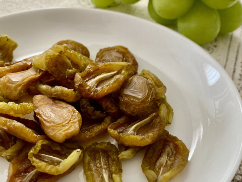 岡山県産シャインマスカットのドライフルーツ無添加、砂糖などの調味料は使っておりません✨30g✖️3袋セット🎶