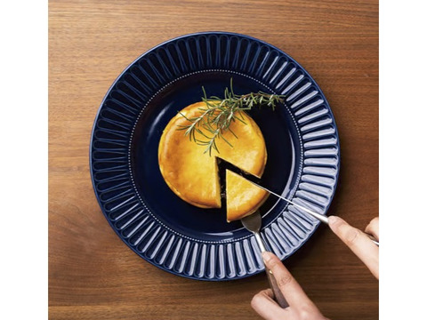 濃厚！ジャージー牛乳のチーズケーキとミルクジェラートのセット