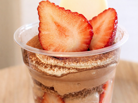 シャキッと歯応え！ジュワ～と果汁！完熟とちあいか！厳選大粒パック！お得な2箱セット★今話題の甘さが際立つ品種です！290g×4パック