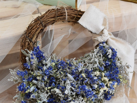 （特別価格）ドライフラワーデルフィニウムリース