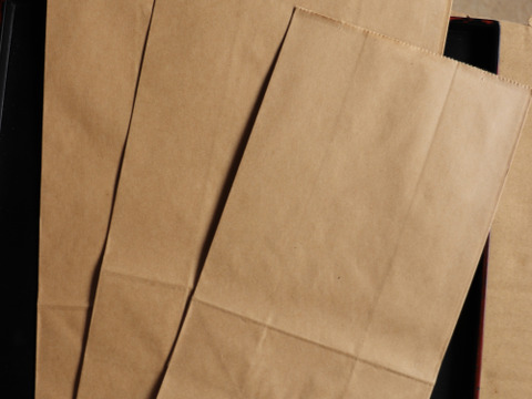 ＊規格外・B品＊◎自然栽培◎黒五葉（黒豆）1kg＜令和6年・山形県鶴岡産＞