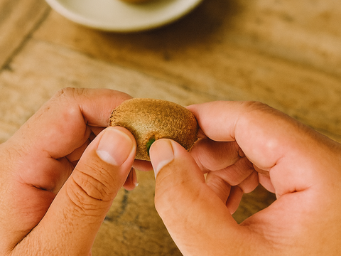 幻の一口キウイ！『さぬきキウイっこ®』秀品・２kg（３０～４０個）