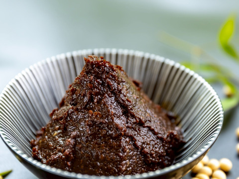 【無添加・天然醸造】「３年熟成・矢田川みそ」　700ｇ/パック 　長期熟成　味噌