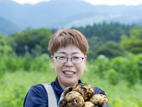 【土付きで保存可能】　兵庫県但馬産新じゃが！　《きたあかり　箱入20kg》