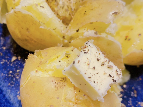 新じゃがいも（キタアカリ、メークイン）3kgセット　栽培期間中化学農薬化学肥料不使用！