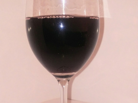 20品種ブレンド醸造した2021年産原料果実１００％ブルーベリーワイン