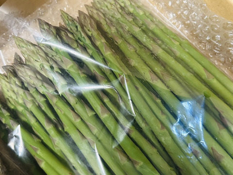 甘さしっかり 春採れアスパラ Mサイズ800g｜毎日使える万能サイズ