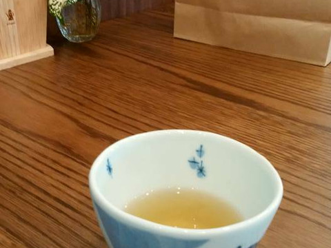 あいちのかおり米2ｋｇと大特価　自然栽培次郎柿の葉茶　400g