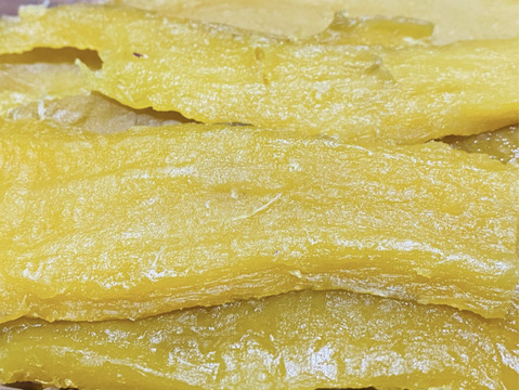 【2ヶ月かけて完熟…紅はるかの干し芋】　《自社農園産　紅はるか使用　約120g×４パック》