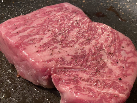 【初回価格】熊野牛・ステーキ3種食べ比べセット!!和歌山・天空の村産。数量限定!!