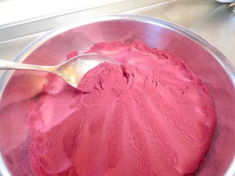 食べる輸血！ビーツパウダー200g×1袋（お徳用、大分県産、栽培期間中農薬・化学肥料不使用、メール便発送）