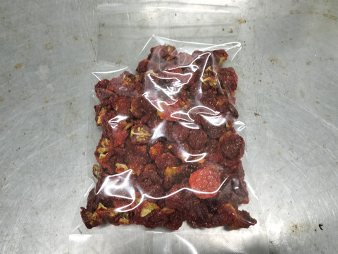 豊作御礼！　希少な固定種ミニトマトのドライトマト　農薬化学肥料不使用（100g）