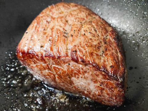 【ローストビーフに】兵庫県産黒毛和牛（経産牛）「ウチモモ（ブロック）284g/真空パック」