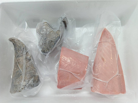 S1セット日光丸船上活〆鰹藁焼と鰹赤身2ブロック x 各2ブロック（合計4ブロック)