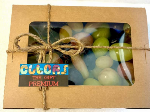 ブドウの宝石箱　 COLORS 『THE GIFT PREMIUM』カラーズ ザ ギフト プレミアム 8種食べ比べ 800g×1P　朝採り新鮮！夏の終わりのブドウ祭り 只今２０％増量サービス中！！