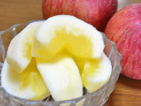 りんごの王様　『サンふじ』　特秀
（3キロ　化粧詰め）