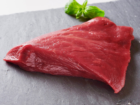 【初回限定BOX】【セット:モモ300g+生ハム】定番!赤身肉の女王【牛フィレ?馬肉?】【ダチョウ肉モモ】