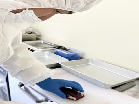 えぞ鹿肉ジビエ『極まる旨さ赤身のモモ肉』