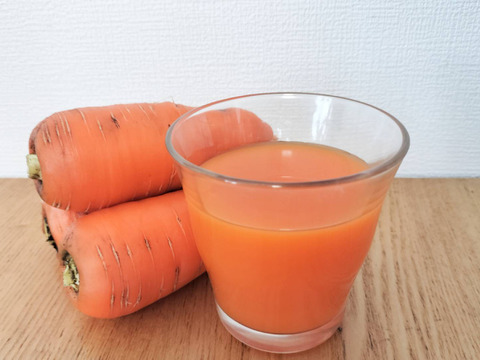 【サイズふぞろい・土付き】雪下ニンジン 2kg【農薬化学肥料不使用】