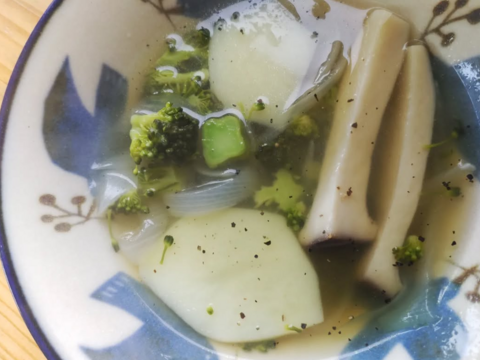 ２キロ入り小さいブロッコリー（５００グラム✕４袋✨️✨️）