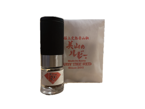 新発売‼️京都.美山産 極上の香りと痺れ !赤山椒 コンパクトサイズ"美山のルビー"ミル容器入と詰替用のセット